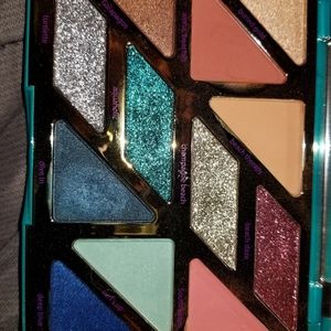 Tarte High Tides and Good Vibes eyeshadow palette
